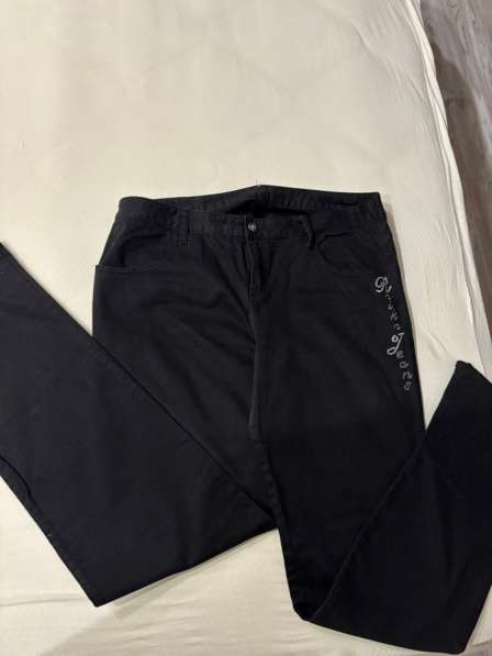 Продам джинсы в Саратове