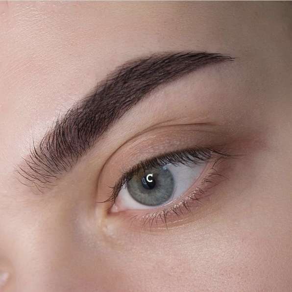 Окрашивание бровей в Санкт-Петербурге фото 5