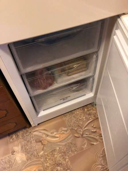 Продаётся холодильник Indesit DF 4180 E в Одинцово фото 3