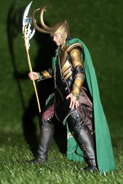 Hot Toys Avengers Loki, фигурка Локи, Мстители