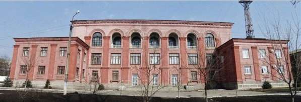 Дворец культуры 3750 м. кв, Зугрес в фото 6