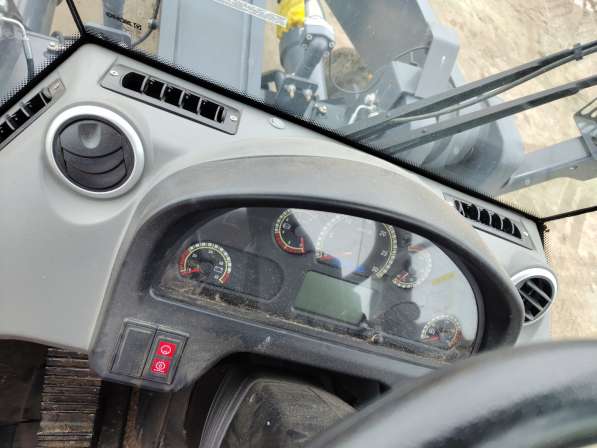 Фронтальный погрузчик XCMG ZL60GV в Краснокамске фото 5
