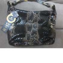 Женская сумка из натуральной кожи с змеиным принтом, в Москве