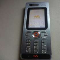 сотовый телефон Sony-Ericsson W880i, в Москве
