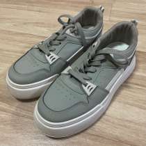 Женские кроссовки, в Кирово-Чепецке