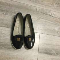 Продоёться обувь, в Москве