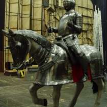 скульптура из металла"Рыцарь на ко, в Краснодаре
