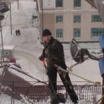 Уборка снега с крыш и очистка кровли от наледи, в Казани