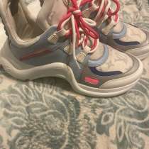 Кроссовки женские Louis Vuitton 39-й размер оригинал, в Санкт-Петербурге
