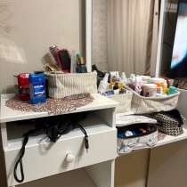 Туалетный столик в хорошем состоянии, в Ханты-Мансийске