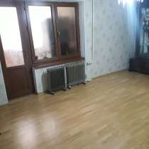 Продаю большую 3 комнатную квартиру, в г.Душанбе