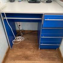 Письменный стол б/у, в Армавире