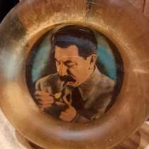 Продам небольшую картину с изображением ИВ.Сталина купленную, в Санкт-Петербурге