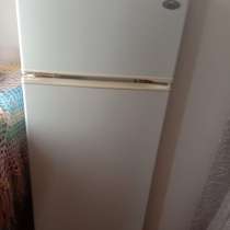 Продам двухкамерный холодильник Атлант б/у, в Алуште