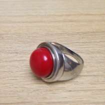 Кольцо Пперстень красный камень 19 мм, в Калининграде