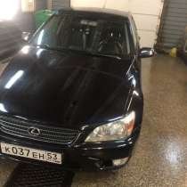 Lexus is 200, в Санкт-Петербурге