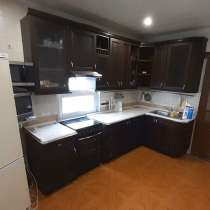 Сдается двушка на длительный срок, в Тюмени