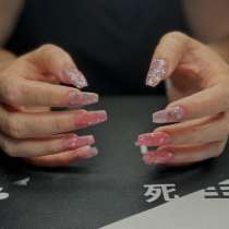Модели на маникюр, в Москве
