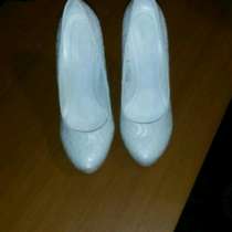 Продам туфли, новые, на праздник или свадьбу, размер 38-39, в Самаре