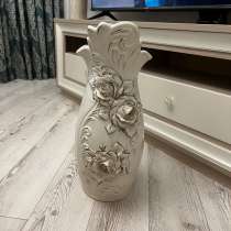 Продам большуб напольную вазу, в Комсомольске-на-Амуре