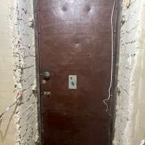 Входная металлическая дверь Тайзер (б/у), в Саратове