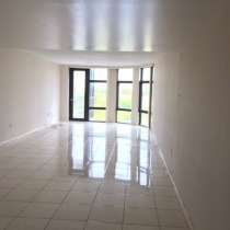 Просторная квартира с видами на гольф-клуб, в г.Aventura