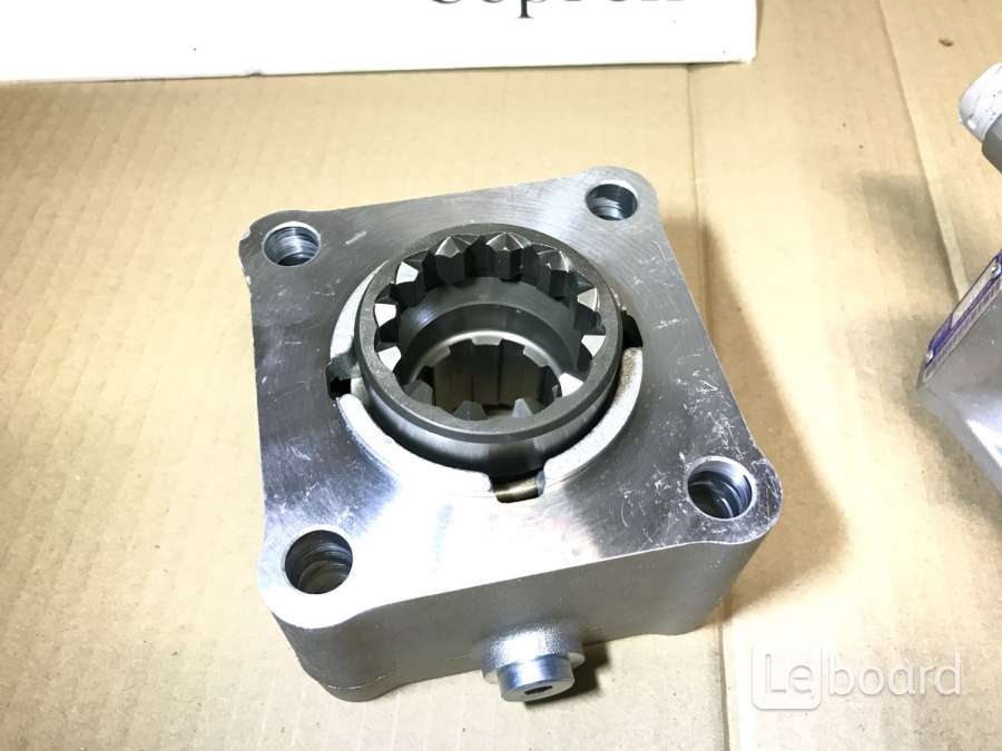 Коробка отбора мощности zf. Коробка отбора мощности ZF 6090012022. Pf4002sp ZF. Коробка отбора мощности pf4002sp. Коробка отбора мощности ZF s6-90 1:1 (1015k03).