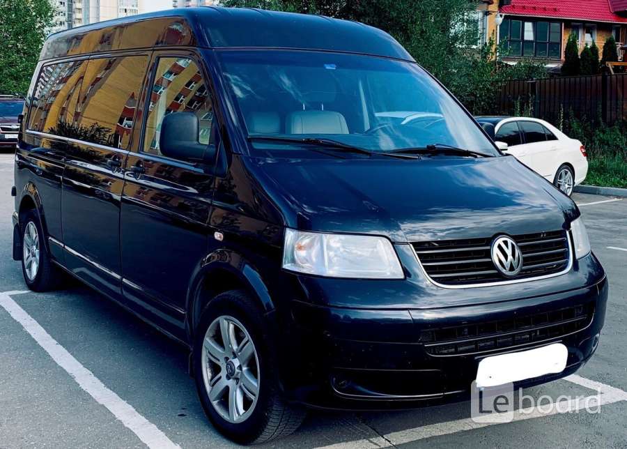 Бусик бу. Transporter t5 2008. Фольксваген Транспортер т5 2008. Фольксваген Транспортер т5 черный. Фольксваген минивэн Транспортер 2008.